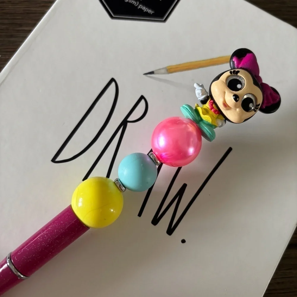 Disney Doorables: Mickey & Friends: Minnie Mouse handmade beaded pen